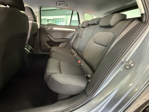 Skoda Superb Combi 1.4 Tsi 218ch Hybride Business Dsg6 Superb Combi 79 452km