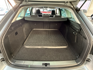 Skoda Superb Combi 1.4 Tsi 218ch Hybride Business Dsg6 Superb Combi 79 452km