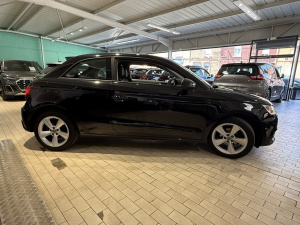 Audi A1 1.0 Tfsi 82ch Ambiente 1er Main A1 87 674km