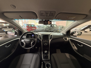 Hyundai I30 1.6 Crdi 110ch Creative 1er Main I30 87 667km