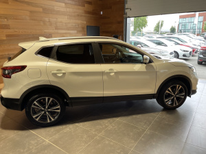 Nissan Qashqai 1.3 Dig-t 140 N-connecta Qashqai 59 800km