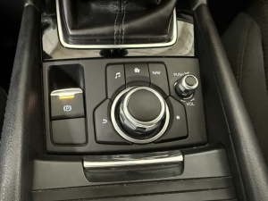 Mazda 3 Phase 2 2.0 Skyactiv-g 120ch Signature 3 79 129km