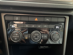 Volkswagen T-roc 1.0 Tsi 115 Lounge + Carplay T-roc 122 555km