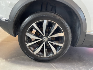 Volkswagen T-roc 1.0 Tsi 115 Lounge + Carplay T-roc 122 555km