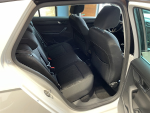 Skoda Fabia 1.0 Mpi 75ch Clever- Carplay + Camera De Rec Fabia 100 000km