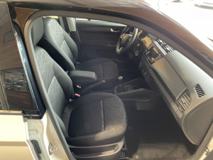 Skoda Fabia 1.0 Mpi 75ch Clever- Carplay + Camera De Rec Fabia 100 000km
