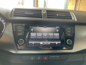 Skoda Fabia 1.0 Mpi 75ch Clever- Carplay + Camera De Rec Fabia 100 000km