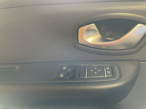 Renault Clio Iv Tce 90 Trend Clio 75 806km