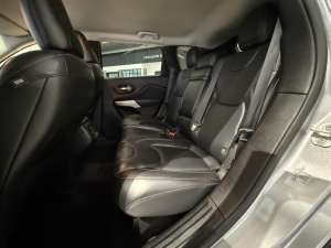Jeep Cherokee Longitude 2.0l Multijet 140ch 4x2 Cherokee 132 214km