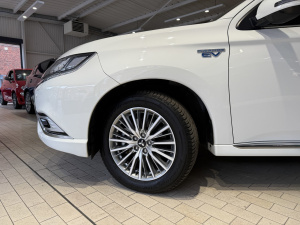 Mitsubishi Outlander 2.4 Phev 224ch 4wd Business Outlander 108 660km