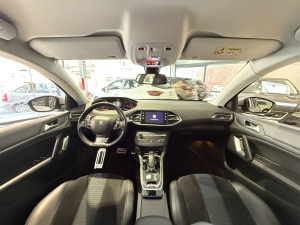 Peugeot 308 Tech Edition 1.5 Hdi 130ch Eat8 308 99 999km
