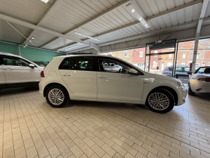 Volkswagen Golf 1.2 Tsi 105ch Cup Golf 133 976km