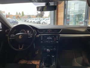 Skoda Superb Business Plus 1.4 Tsi 150 Superb 45 751km