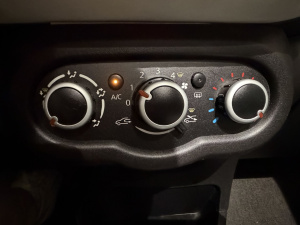 Renault Twingo Iii 1.0 Sce 70 + Toit Ouvrant Twingo 77&nbsp;428km