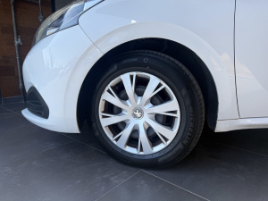 Peugeot 208 1.6 Hdi 75ch Active 208 123&nbsp;552km