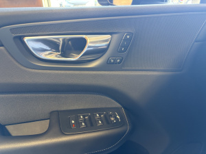 Volvo Xc60 197ch Geartronic 8 R-design Xc 60 99&nbsp;472km