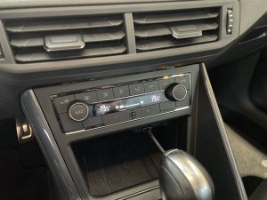 Volkswagen Polo 1.0 Tsi 95 Ch Dsg Iq Drive Polo 27&nbsp;139km