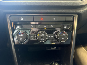 Volkswagen T-roc 1.6 Tdi 115ch Lounge T-roc 128&nbsp;955km