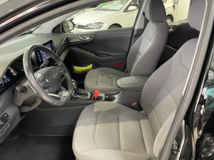 Hyundai Ioniq Hybrid 141 Business Ioniq 74&nbsp;446km