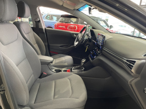 Hyundai Ioniq Hybrid 141 Business Ioniq 74&nbsp;446km