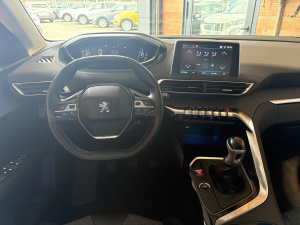 Peugeot 3008 Blue Hdi 130 Eat8 Allure 3008 84&nbsp;424km