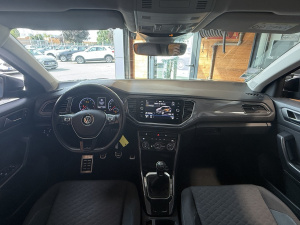 Volkswagen T-roc 1.0 Tsi 115ch Iq Drive T-roc 121&nbsp;890km