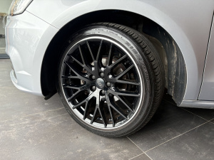 Audi A1 1.0 Tfsi 95 Ch Bvm5 Midnight Series A1 85&nbsp;178km
